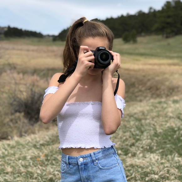 Meet your Posher, Ela - Picture 1 of 1